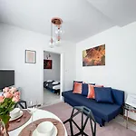 Apartment Roomservice