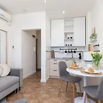 Apartment Roomservice *