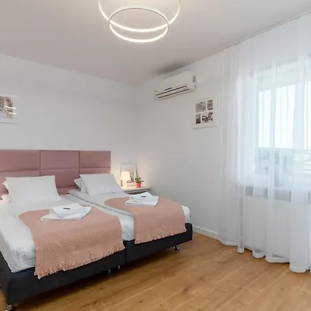 Roomservice Апартаменты