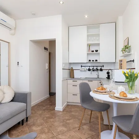 Apartman Roomservice *