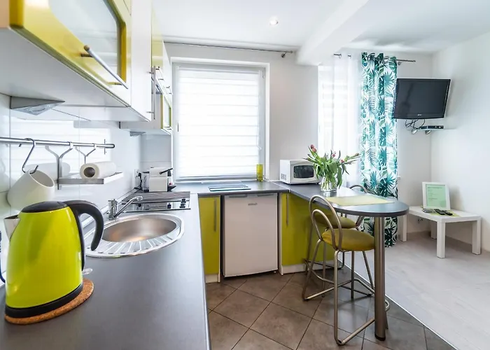 Roomservice Apartment